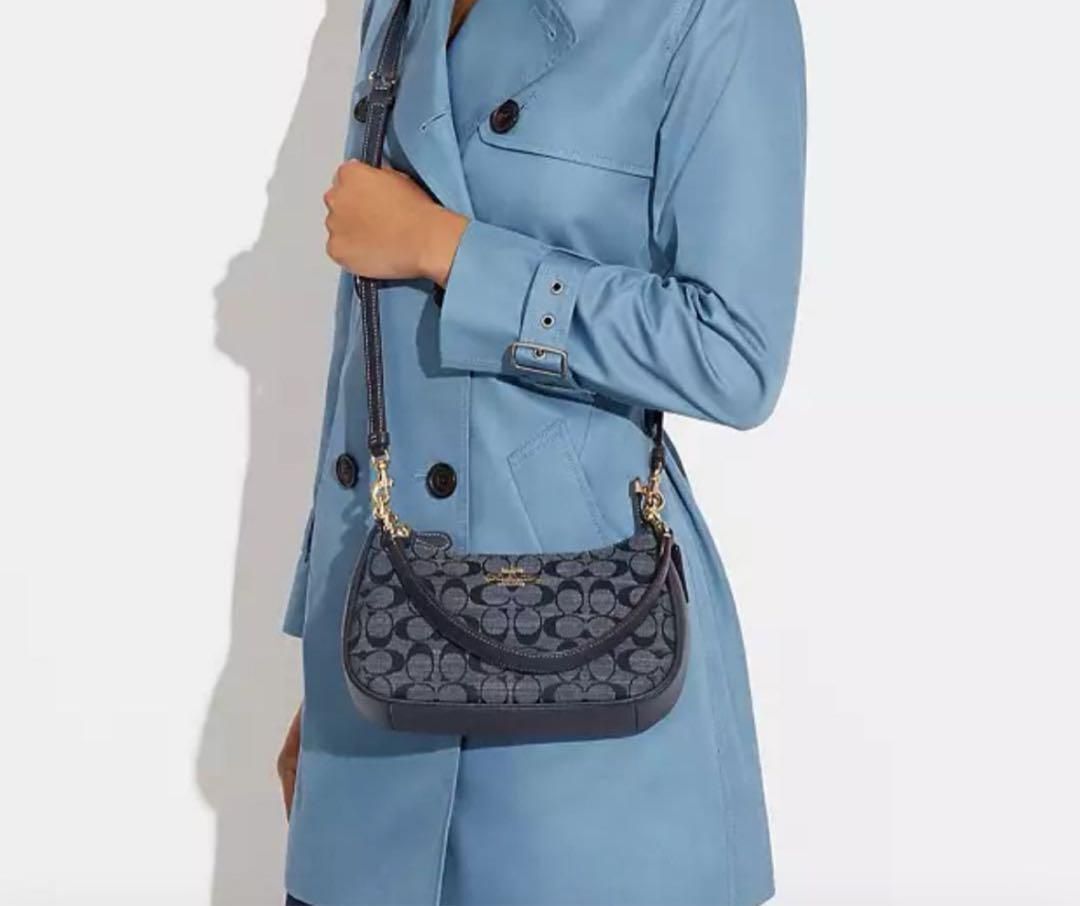 COACH Teri Shoulder Bag Signature Chambray CH139 π