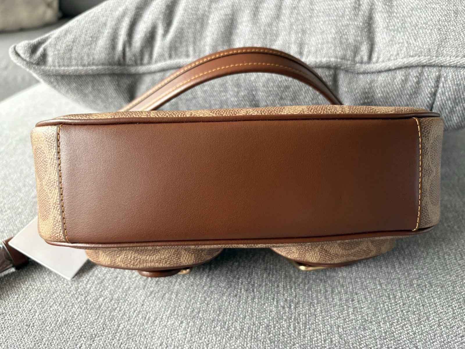 NWT Coach Ashton Crossbody β Brown Signature Canvas π€